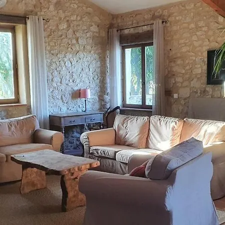 Holiday home Avec Bain Nordique Monflanquin
